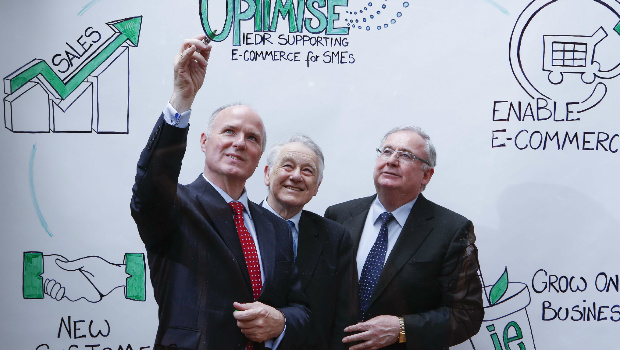 Pictured: David Curtin and Jim Joyce, IE Domain Registry (IEDR) with Minister for Communications Pat Rabbitte