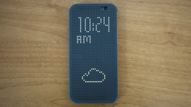 Windows 8.1 handset with smart cover