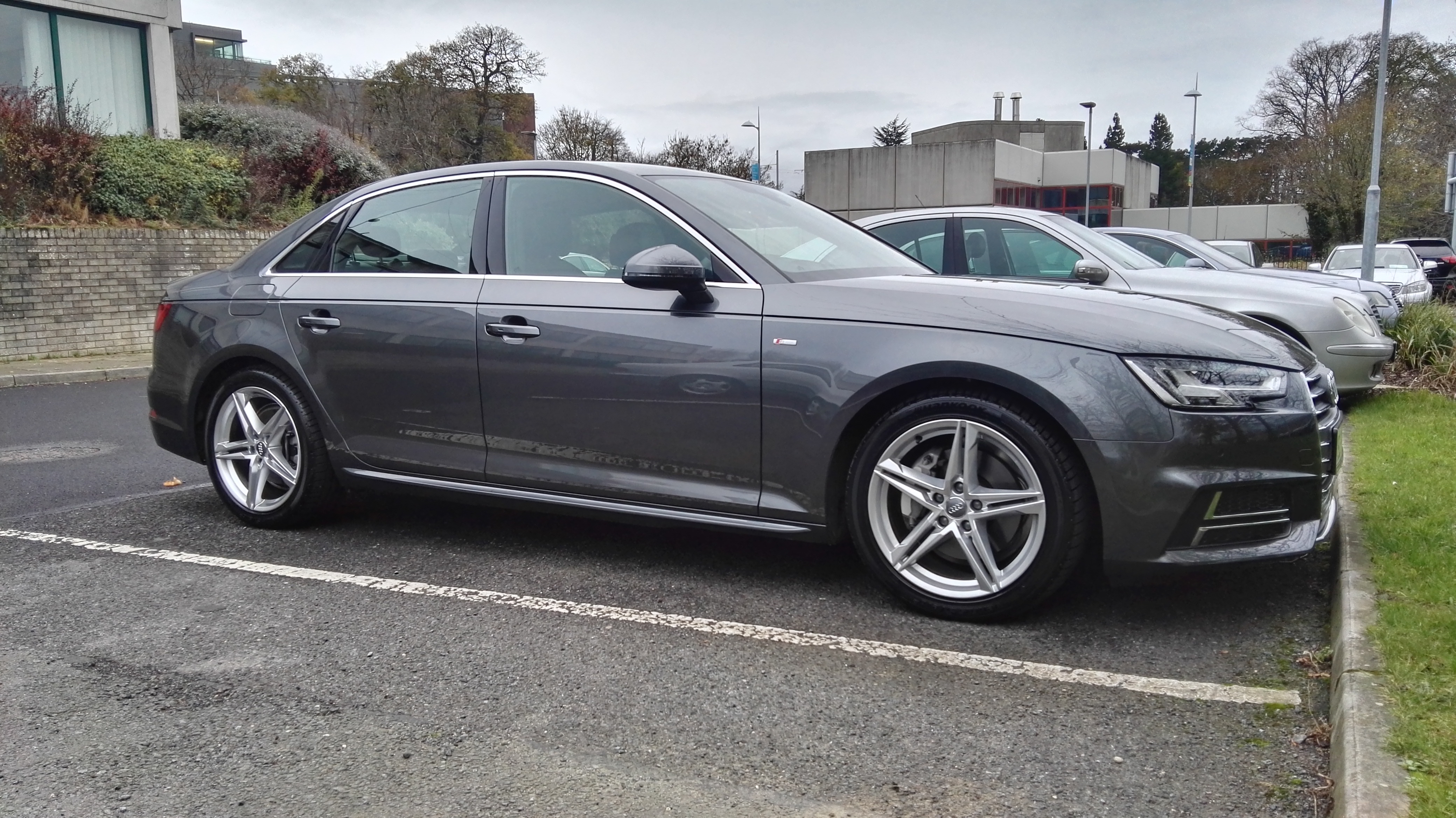 Hands On: Audi A4 B9 S Line 2.0l TDi 