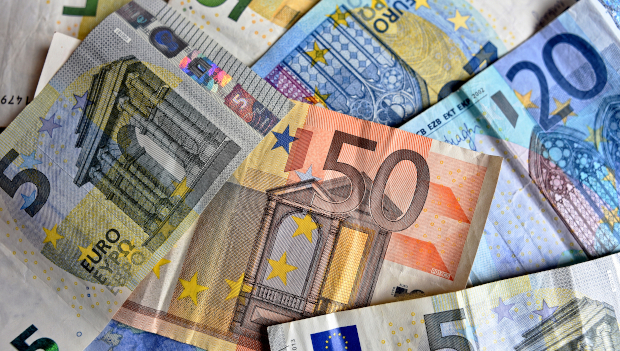 banknotes / currency / money / euros