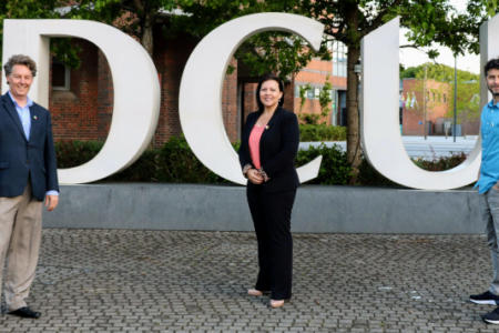 Paraic Sheridan Diane O’Reilly, and John Tinsley, Iconic Translation Machines