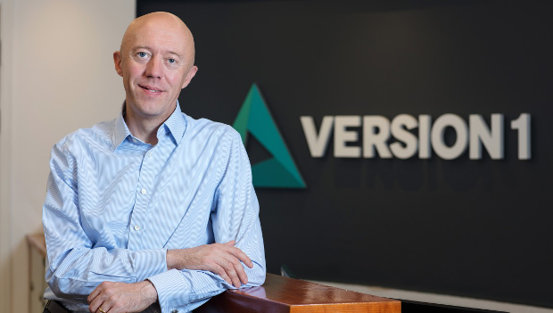 Tom O'Connor, Version 1