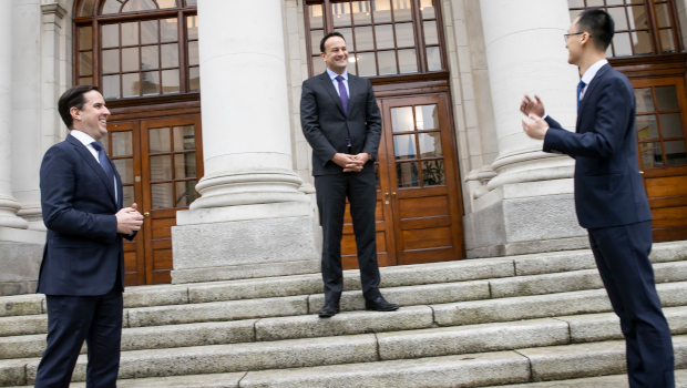 Martin Shanahan, IDA Ireland; Tánaiste & Minister for Enterprise, Trade and Employment Leo Varadkar; and Tony Yangxu, Huawei