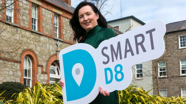 Orla Veale, Smart D8