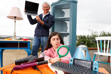 Lily Hughes and WEEE Ireland CEO Leo Donovan