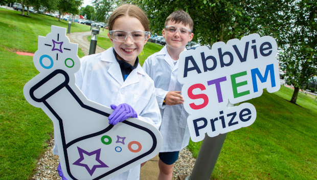 Phoebe Purcell (aged 9) and Rían McGovern (aged 8) from Carrigtwohill Community National School in Cork