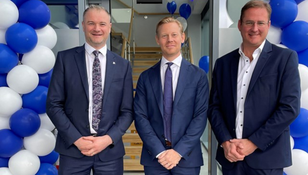Pictured: Will Corcoran, Mid-West IDA Ireland; Björn Lidefelt, HID; and Eoin Gavin, Shannon Chamber of Commerce