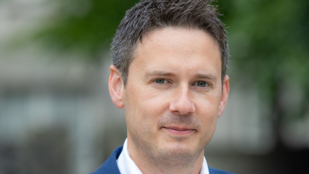 Pat O'Callaghan, Ekco