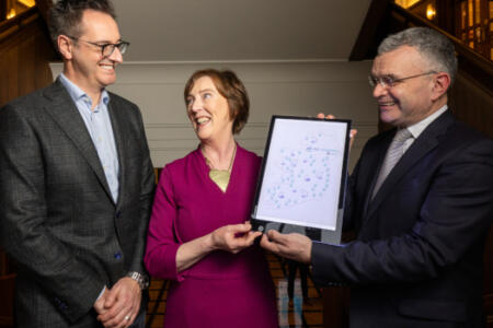 Pictured: John O’Beirne, Square; Oonagh McCutcheon, .ie Digital Town Awards; and Minister of State for Trade Promotion, Digital & Company Regulation Dara Calleary