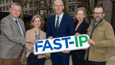 Pictured: Gary Ryan, AgTechUCD Innovation Centre; Dr Siobhán Jordan, Teagasc; Minister for Enterprise, Trade & Employment Simon Coveney; Marina Donohoe, Enterprise Ireland; and Prof Nick Holden, Fast-IP