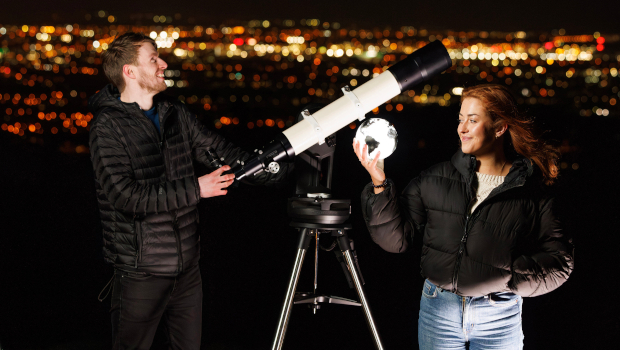 PIctured: Stephenie Brophy Lee, DIAS; and Jeremy Rigney, Lindsay PhD Scholar at DIAS and Armagh Observatory and Planetarium