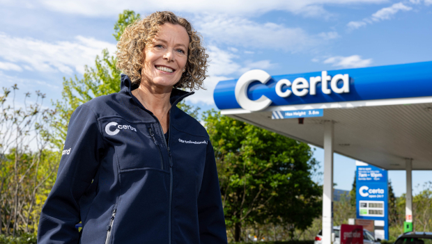 Orla Stevens, Certa