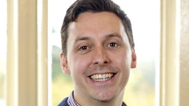 Associate Professor Steven Ferguson, UCD School of Chemical and Bioprocess Engineering, and Licovolt