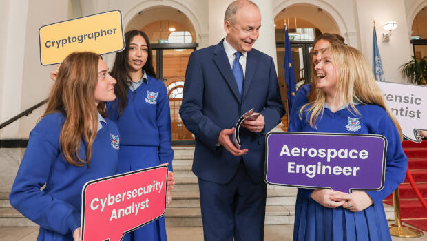 Pictured: An Taoiseach, Micheál Martin (centre) with Amélie Place; Arsha Bhatia; Rhia Murphy and Charlotte Cosgrove, Mount Sackville Secondary School