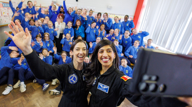 Pictured: Dr Norah Patten and Dr Shawna Pandya with pupils from St. Canice’s Girls’ School, Finglas, Dublin