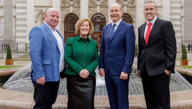 Pictured: John O’Driscoll, Hanley Energy; Adaire Fox-Martin, Equinix; Taoiseach Micheál Martin; and Peter Lantry, Equinix