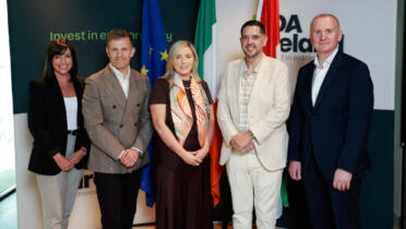 Pictured: Rebecca Skeffington, IDA Ireland; Kevin Gallagher, Lydia Foott, Armin Moradi, Qashio; and Denis Curran, IDA Ireland