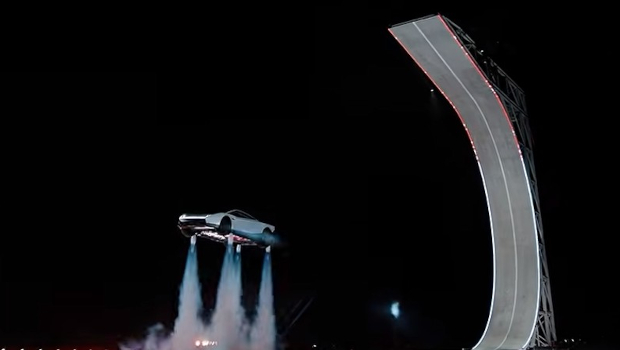 Tesla presents flying Roadster, but experts doubt its feasibility ...
